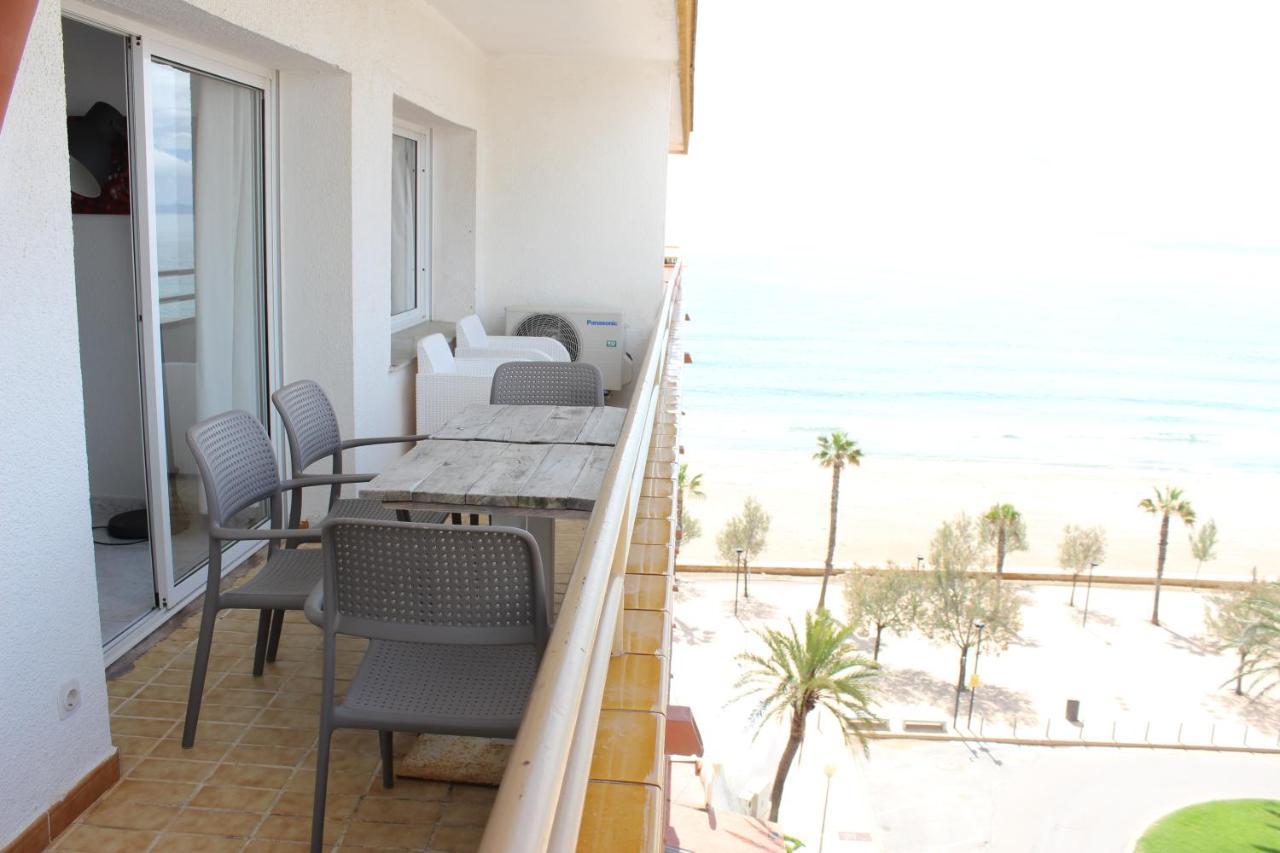 Beautiful Apartment In Front Of Beach, Pool, View Roses Buitenkant foto