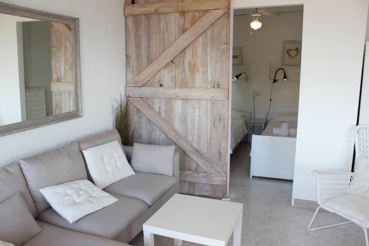 Beautiful Apartment In Front Of Beach, Pool, View Roses Buitenkant foto